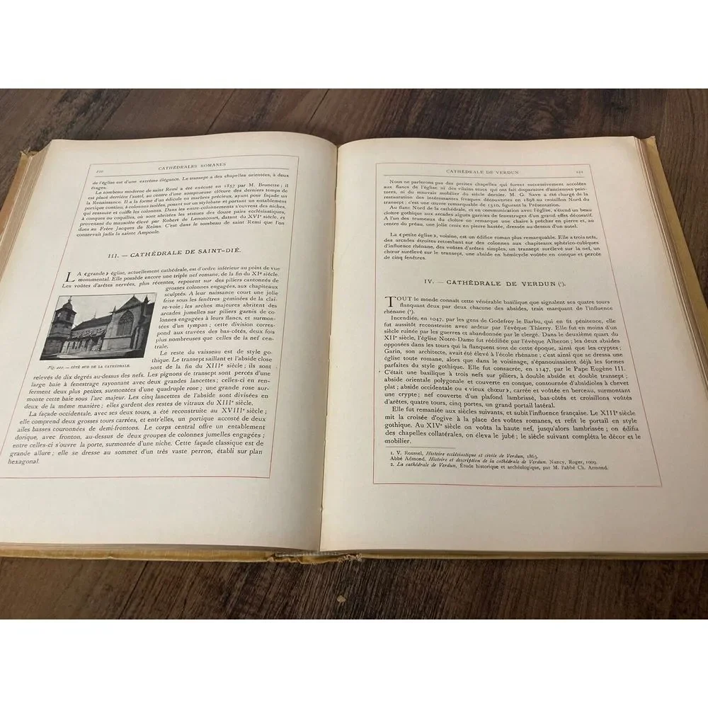 Les cathédrales et Basiliques French Antique Book‎